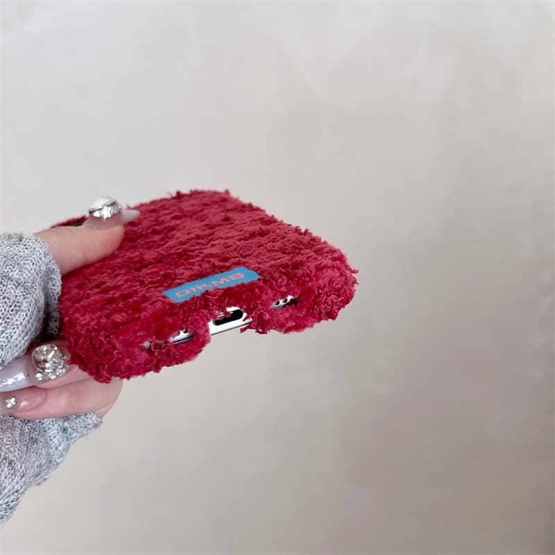 Angora-rote, flauschige Handyh – Apple Iphone 15 Bewertung und Preis